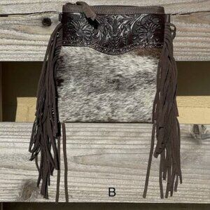 Top Notch Accessories Betty Cowhide Crossbody Fringe Purse In Coffee